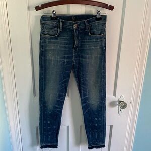 Citizens of Humanity Size 28 Rocket distressed ankle jeans